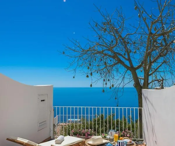 Πανσιόν Fortuna 4*